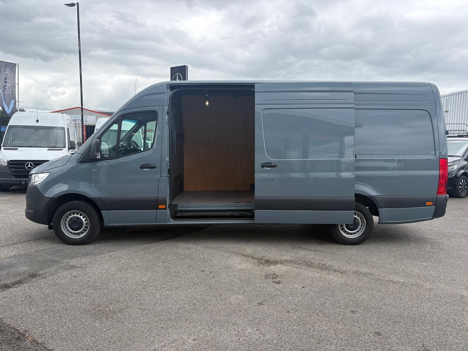 Mercedes-Benz Sprinter